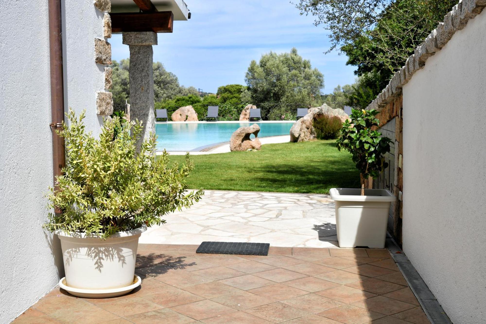 Sarda Bella Private Pool Apartment Rudalza Luaran gambar